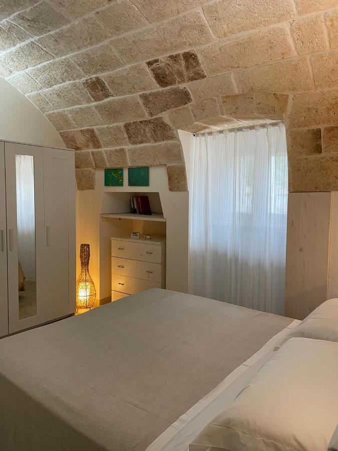 Il Vecchio Carrubo - Villa Con Piscina A Sfioro Macchia di Monte Kültér fotó