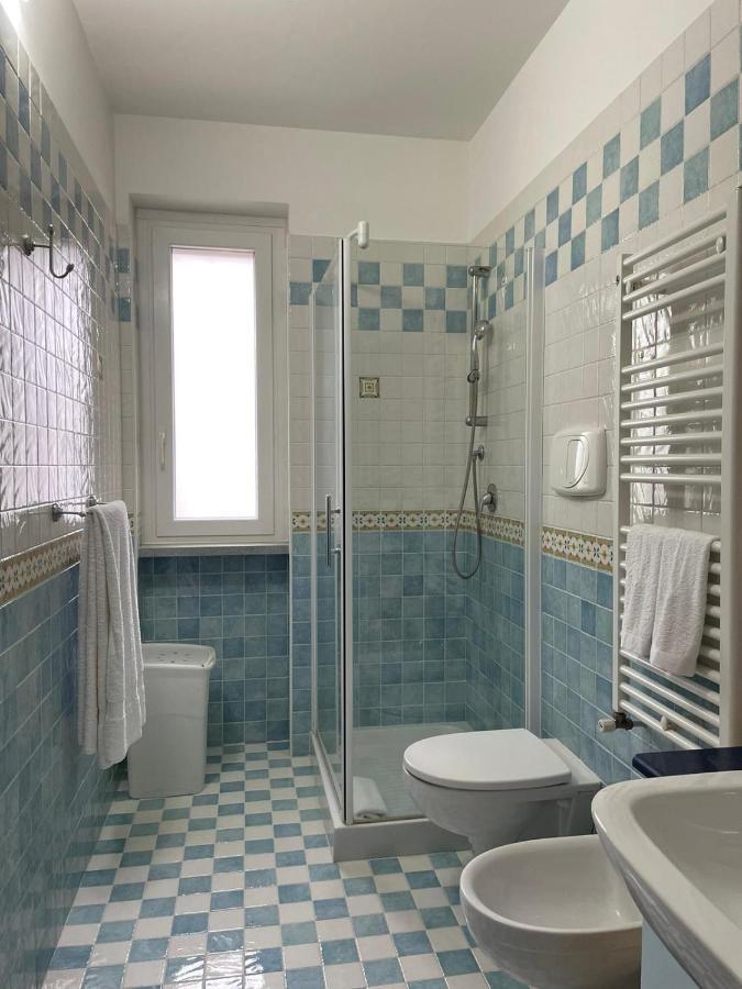 Il Vecchio Carrubo - Villa Con Piscina A Sfioro Macchia di Monte Kültér fotó